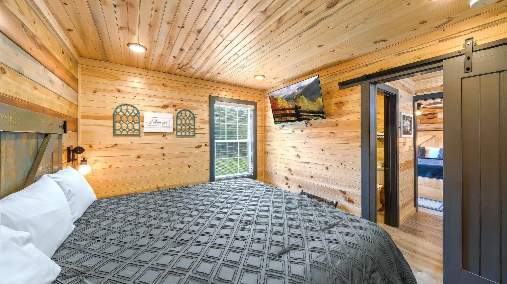 Poolside At Autumn Woods - Pool, Theater, Fireplace, Firepit, Arcade Sevierville Exterior photo